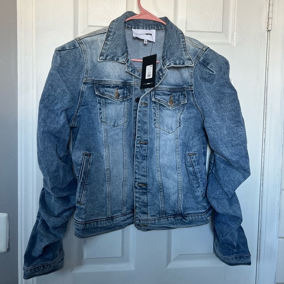 NWT* Fashion Nova Denim Jacket. - Picture 3 of 4